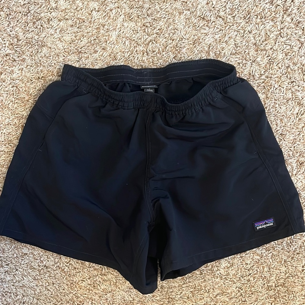 Patagonia Baggie Shorts, Black, Size S, Good condition
